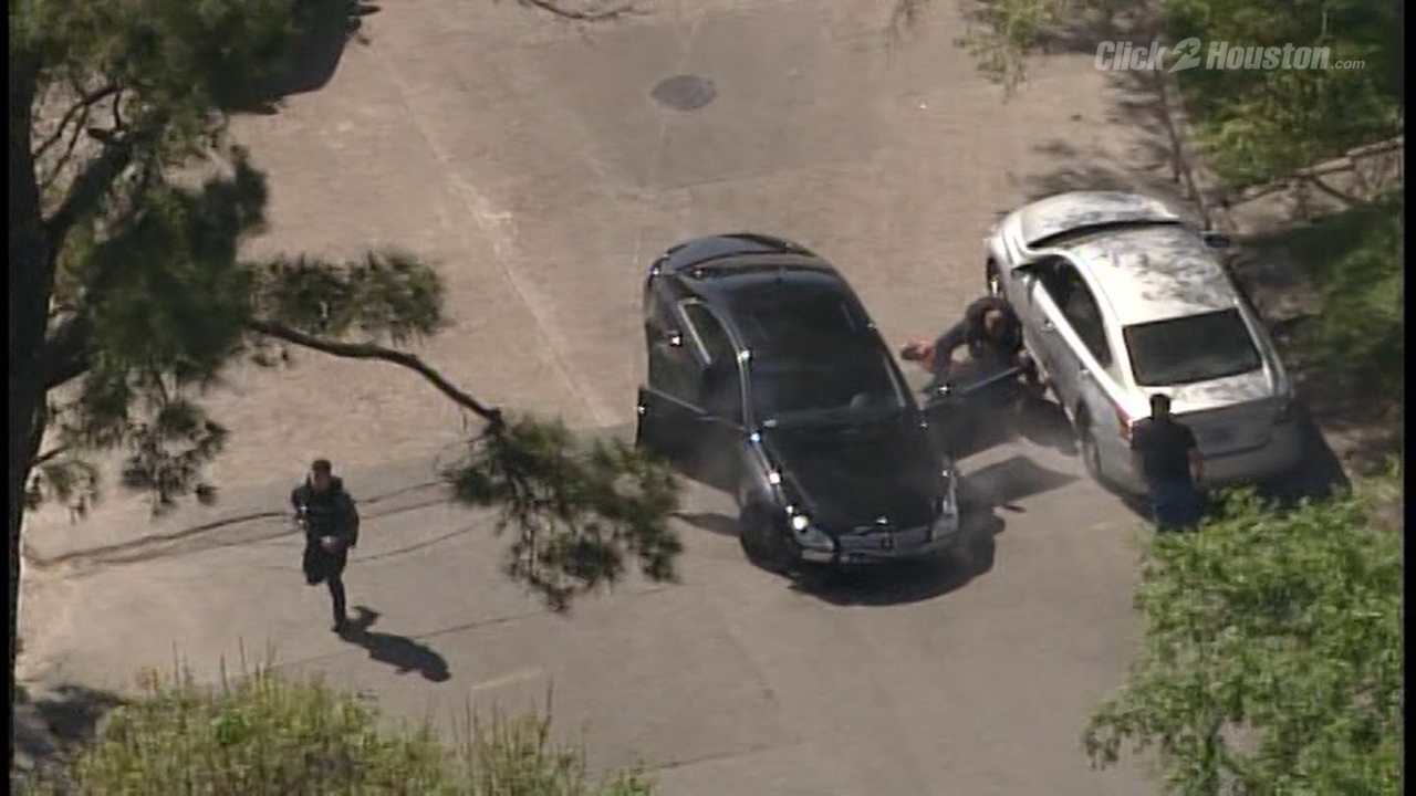 2 in custody after high-speed police chase through north Houston - KPRC Houston