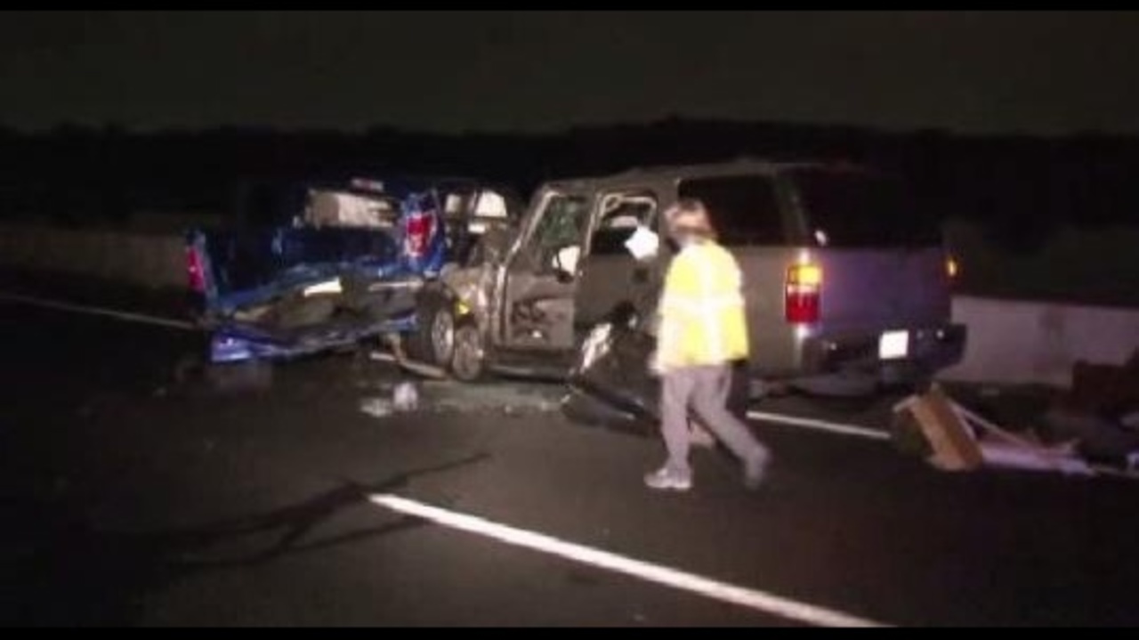 Driver makes Uturn on Highway 6, causes 4car crash