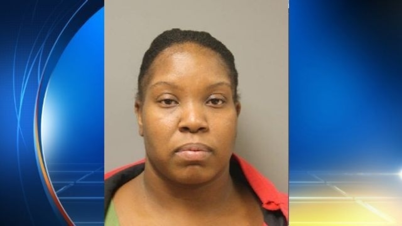Woman accused of fatally stabbing boyfriend outside...