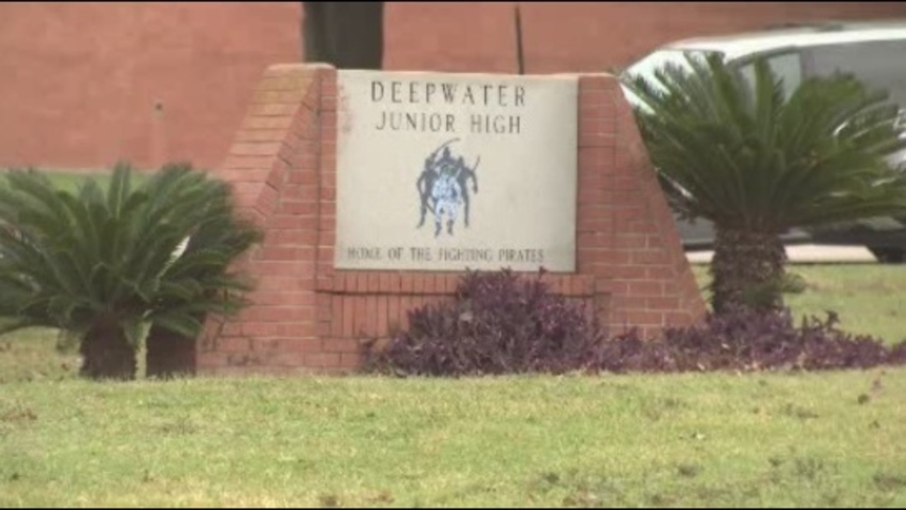 Caught on camera Student fed up with bullying fights back