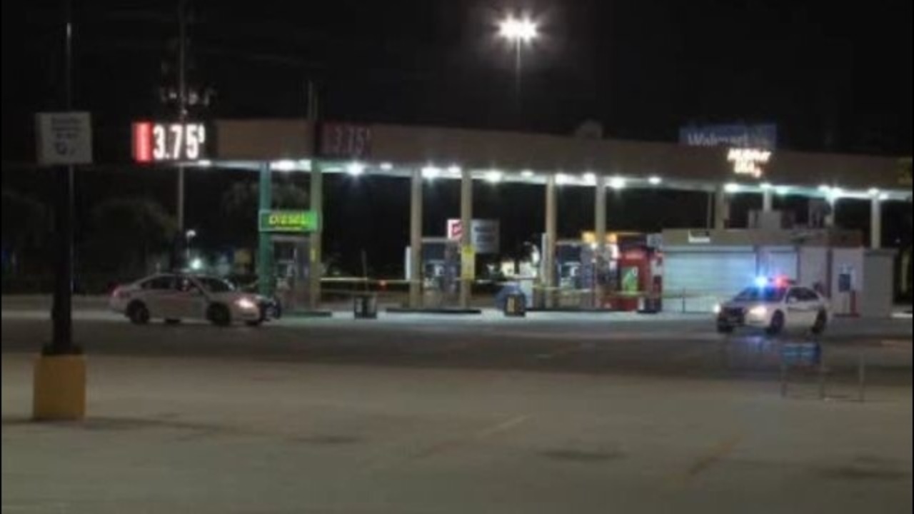Walmart Gas Station Near Me >> Man Shot Pumping Gas At Walmart Walmart Gas Station Near Me >> Man Shot Pumping Gas At Walmart