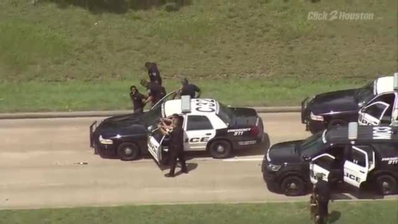 Driver surrenders, ends highspeed police chase