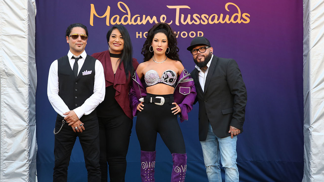 Selena wax figure unveiled at Madame Tussauds