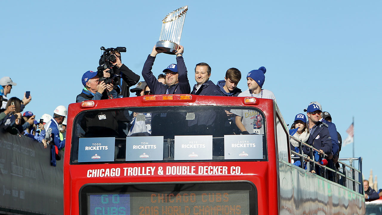 chicago cubs fans roar approval at victory rally restaurants open on christmas day houston