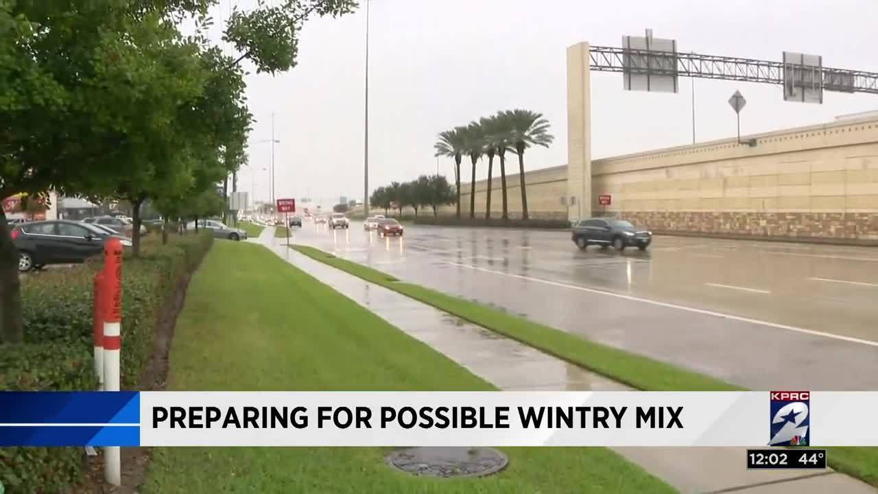 Road%20preps%20for%20wx20171207194239_11254064_ver1