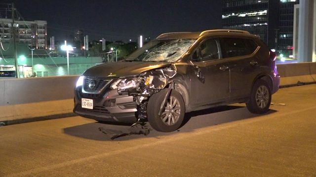 Man hit, killed after jumping out of vehicle during fight with boyfriend