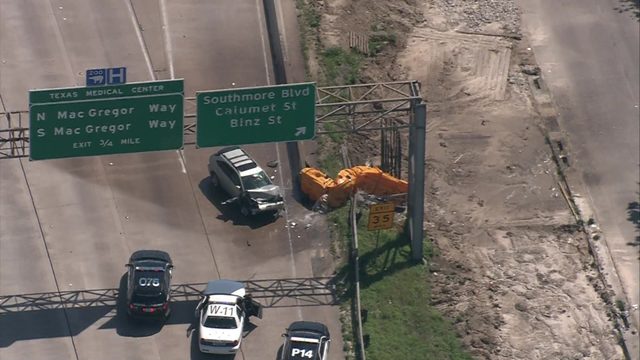 VIDEO: Driver of stolen vehicle crashes in water barricade during chase