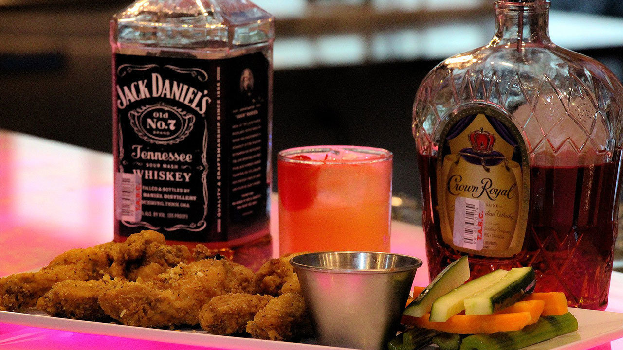 Katy Vibes restaurant brings karaoke night, live music, drink...