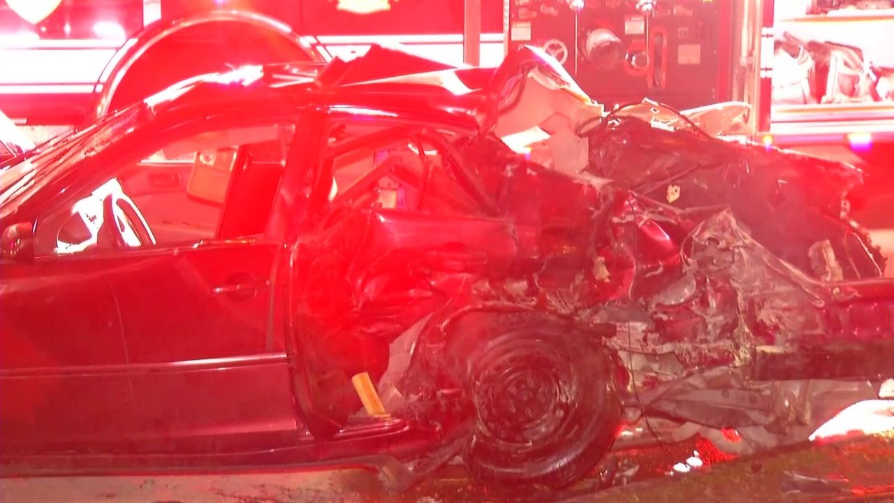 3 injured in possible road rage crash in north Houston, police say - KPRC Click2Houston